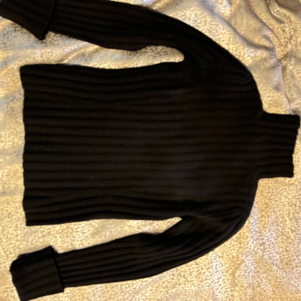 Cashmere black think rib sweater with cuff sleeve- medium fitted